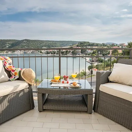 Pera 1 Apartment